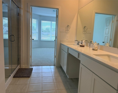14024 Granger Pointe Lane - Photo Thumbnail 22