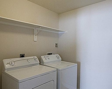 10110 Farrell Drive - Photo Thumbnail 11