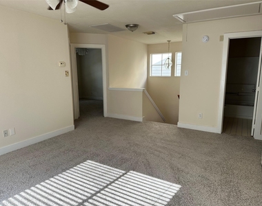 10110 Farrell Drive - Photo Thumbnail 14