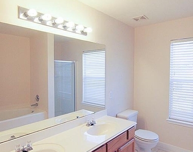 10110 Farrell Drive - Photo Thumbnail 21