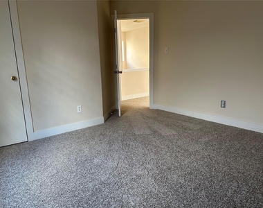 10110 Farrell Drive - Photo Thumbnail 29