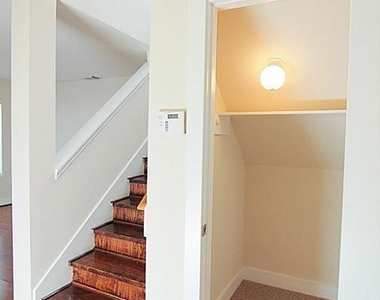 10110 Farrell Drive - Photo Thumbnail 6