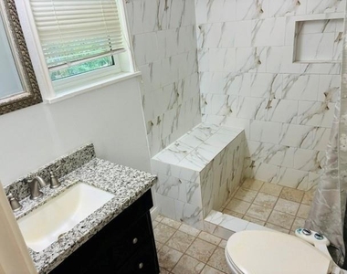 5617 Sw Flack Drive - Photo Thumbnail 11