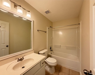 2131 Pickwick Pines Drive - Photo Thumbnail 10