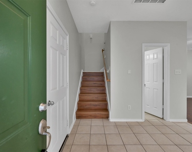 214 W Stedhill Loop Loop - Photo Thumbnail 2