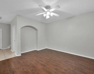 214 W Stedhill Loop Loop - Photo Thumbnail 9