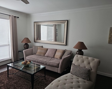 2299 Lone Star Drive - Photo Thumbnail 6