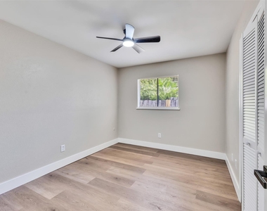 22926 Millgate Drive - Photo Thumbnail 16