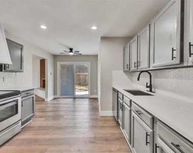 22926 Millgate Drive - Photo Thumbnail 13