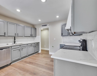 22926 Millgate Drive - Photo Thumbnail 9