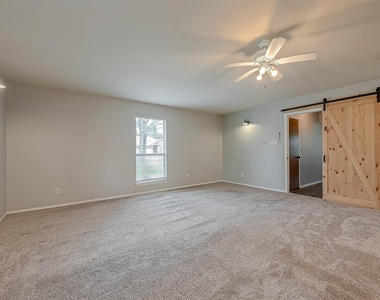 227 Glencairn Court - Photo Thumbnail 12