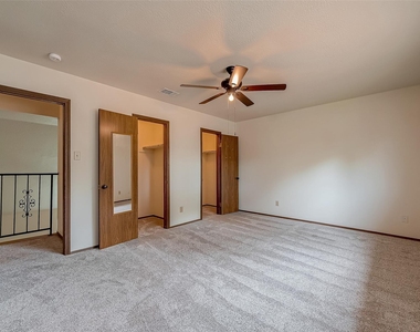 227 Glencairn Court - Photo Thumbnail 18