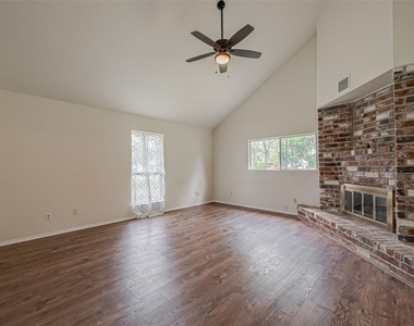 227 Glencairn Court - Photo Thumbnail 5