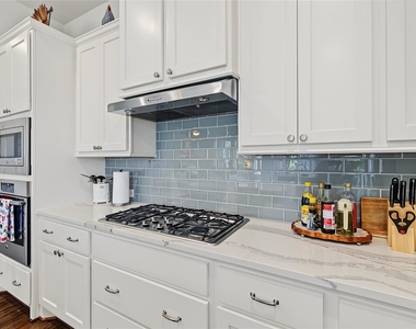 91 Sweet Creek Lane - Photo Thumbnail 7