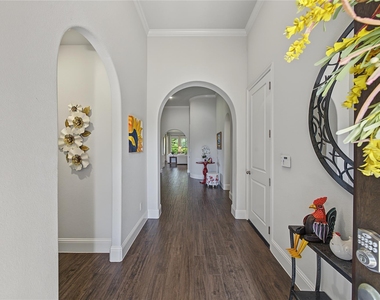 91 Sweet Creek Lane - Photo Thumbnail 3