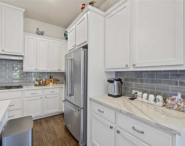 91 Sweet Creek Lane - Photo Thumbnail 8
