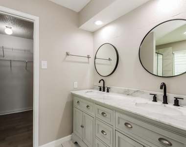 2714 Ashford Trail Drive - Photo Thumbnail 8