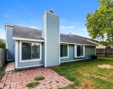 2714 Ashford Trail Drive - Photo Thumbnail 14