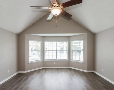 2714 Ashford Trail Drive - Photo Thumbnail 6