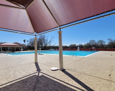 151 Island Boulevard - Photo Thumbnail 13