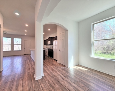 151 Island Boulevard - Photo Thumbnail 2