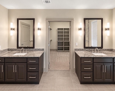 10401 Town And Country Way - Photo Thumbnail 11