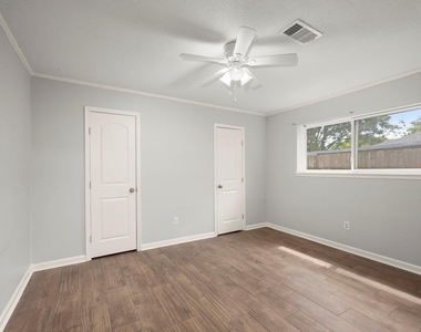 2909 Livingston Drive - Photo Thumbnail 20