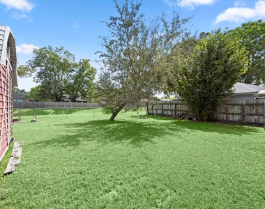 2909 Livingston Drive - Photo Thumbnail 23