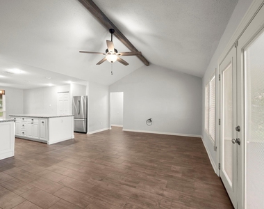 2909 Livingston Drive - Photo Thumbnail 12