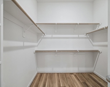 606 Thornton Road - Photo Thumbnail 9