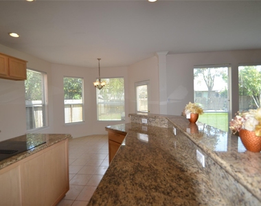 5007 Bellmead Drive - Photo Thumbnail 13