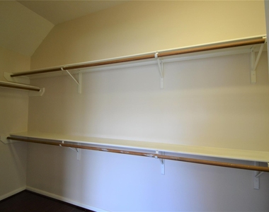 5007 Bellmead Drive - Photo Thumbnail 24