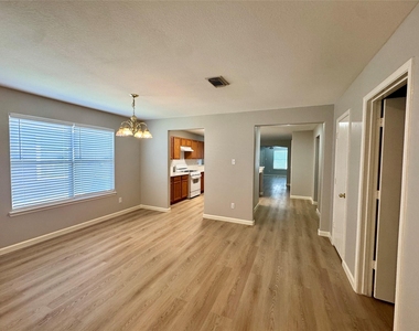 18714 Desert Marigold Drive - Photo Thumbnail 7