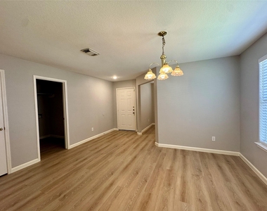 18714 Desert Marigold Drive - Photo Thumbnail 9