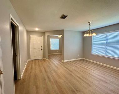 18714 Desert Marigold Drive - Photo Thumbnail 4