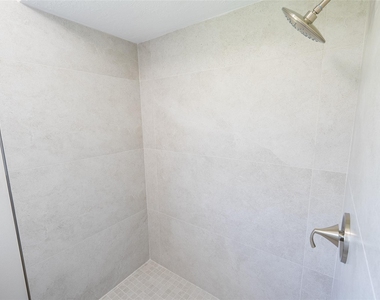 15931 Boulder Oaks Drive - Photo Thumbnail 8