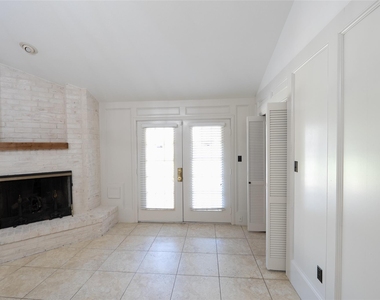 15931 Boulder Oaks Drive - Photo Thumbnail 5
