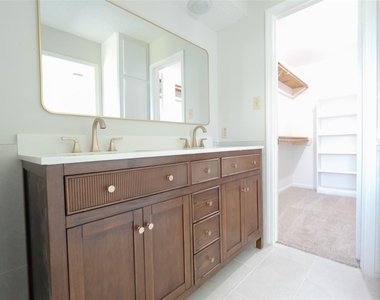 15931 Boulder Oaks Drive - Photo Thumbnail 6