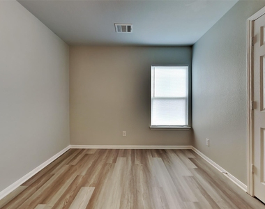 16696 E Ivanhoe - Photo Thumbnail 6