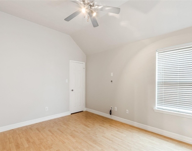 21922 Maybrook Court - Photo Thumbnail 21