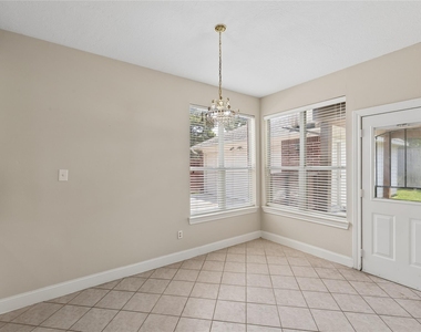 6414 Pinewood Trace Lane - Photo Thumbnail 9