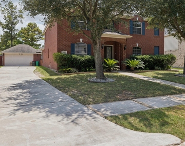 6414 Pinewood Trace Lane - Photo Thumbnail 2