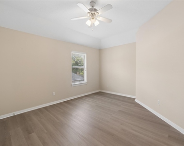 6414 Pinewood Trace Lane - Photo Thumbnail 19