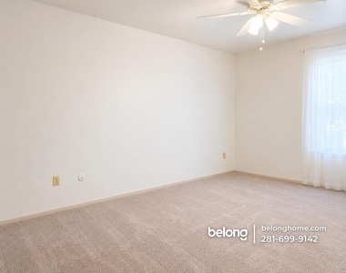 357 N Post Oak Ln - Photo Thumbnail 5