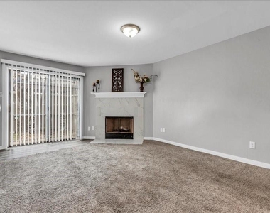 9519 Pagewood Lane - Photo Thumbnail 10