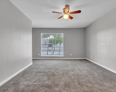 9519 Pagewood Lane - Photo Thumbnail 17