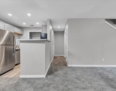 9519 Pagewood Lane - Photo Thumbnail 11