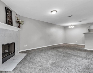 9519 Pagewood Lane - Photo Thumbnail 3