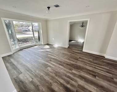 2511 Briarpark Drive - Photo Thumbnail 18
