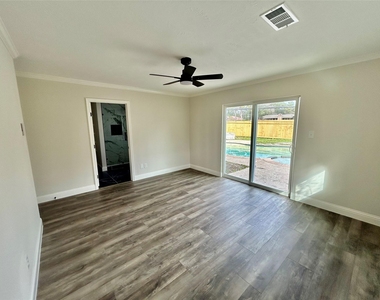 2511 Briarpark Drive - Photo Thumbnail 37